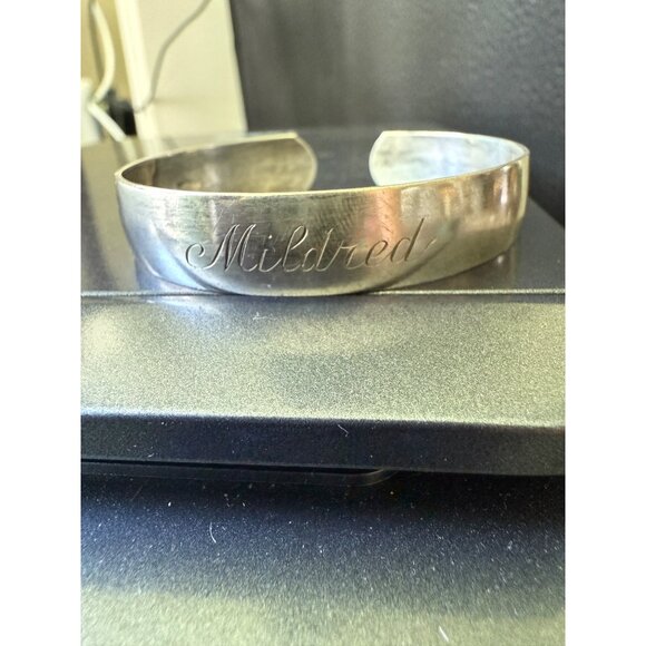 Engraved Sterling Silver Cuff Bracelet "Mildred" & Monogram Pendant Necklace - Picture 4 of 10